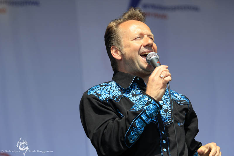 bevrijdingdh2013 261 joris linssen en caramba