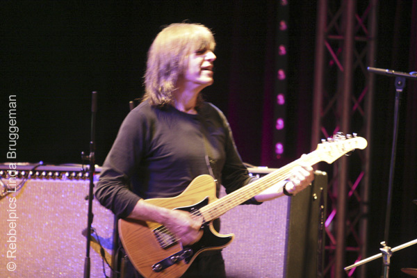 mikestern (81)