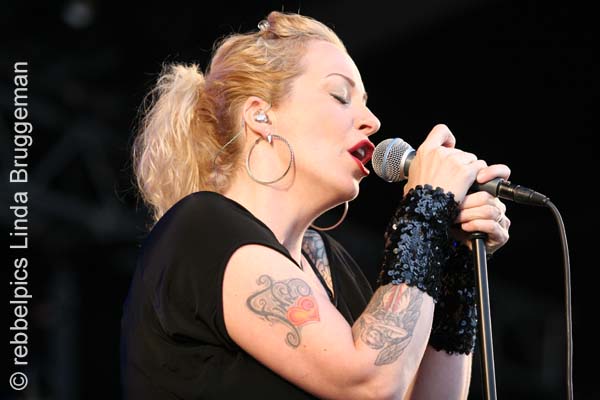 anneke van giersbergen (18)