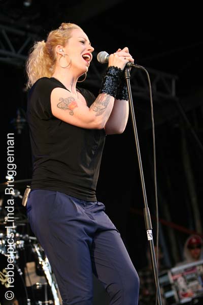 anneke van giersbergen (25)