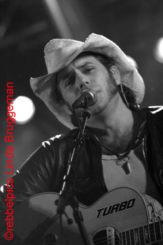 westerpop06boss 107bw